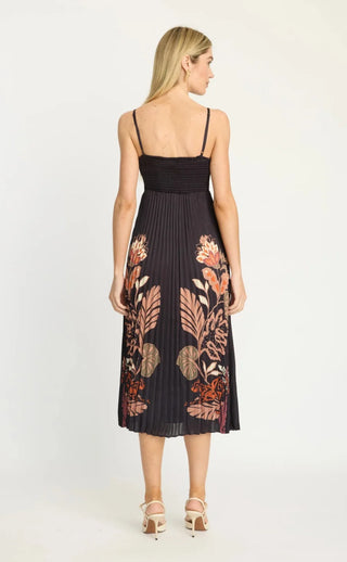 Donna Dress in Crouching Cheetah Black